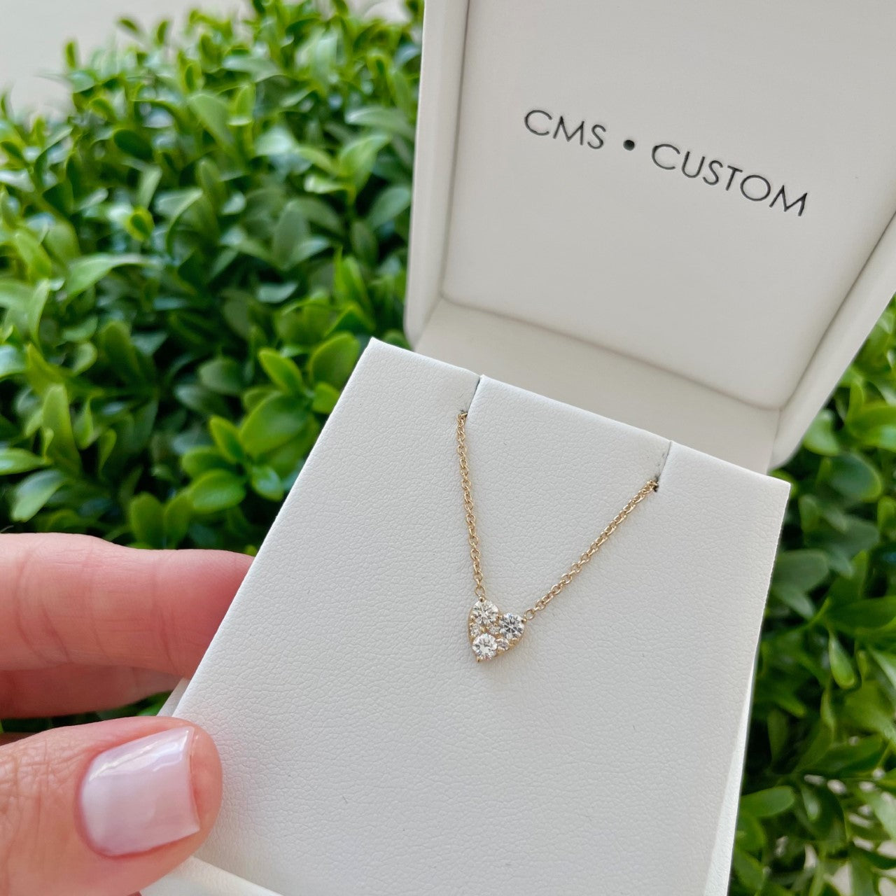 DIAMOND HEART NECKLACE